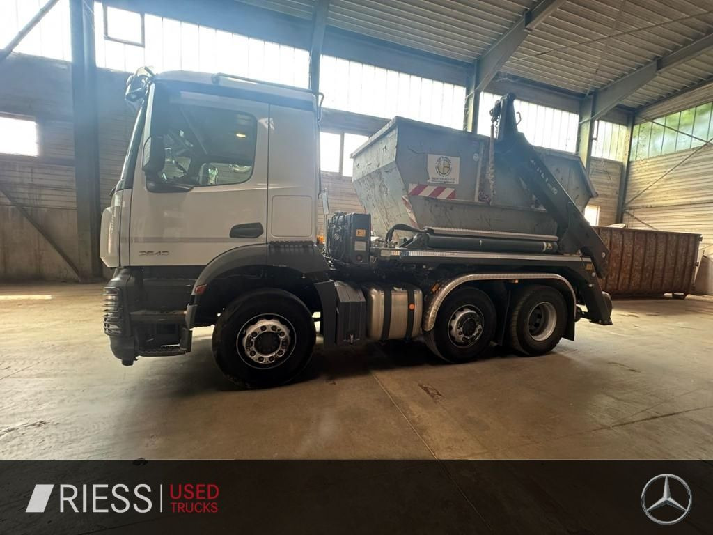 Mercedes-Benz Arocs 2546 L 6x2 Meiller Absetzer Navi AUT AHK - Camión volquete: foto 4 Mercedes-Benz Arocs 2546 L 6x2 Meiller Absetzer Navi AUT AHK - Camión volquete: foto 4