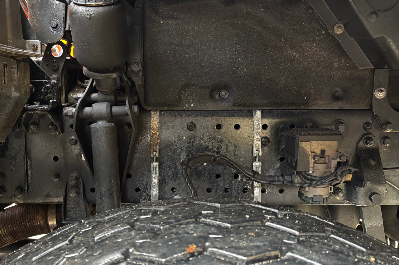 Máquina quitanieve MAN TGS 18.320 BL 4x4/ TÜV/ ATLAS 65.2/ MEILLER/ Winterdienst: foto 21 Máquina quitanieve MAN TGS 18.320 BL 4x4/ TÜV/ ATLAS 65.2/ MEILLER/ Winterdienst: foto 21