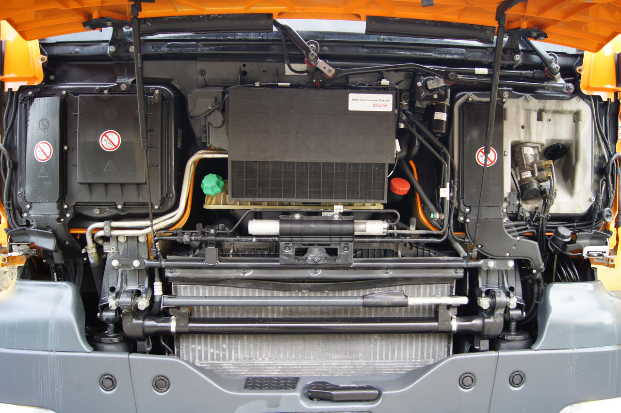 Máquina quitanieve MAN TGS 18.320 BL 4x4/ TÜV/ ATLAS 65.2/ MEILLER/ Winterdienst: foto 19 Máquina quitanieve MAN TGS 18.320 BL 4x4/ TÜV/ ATLAS 65.2/ MEILLER/ Winterdienst: foto 19