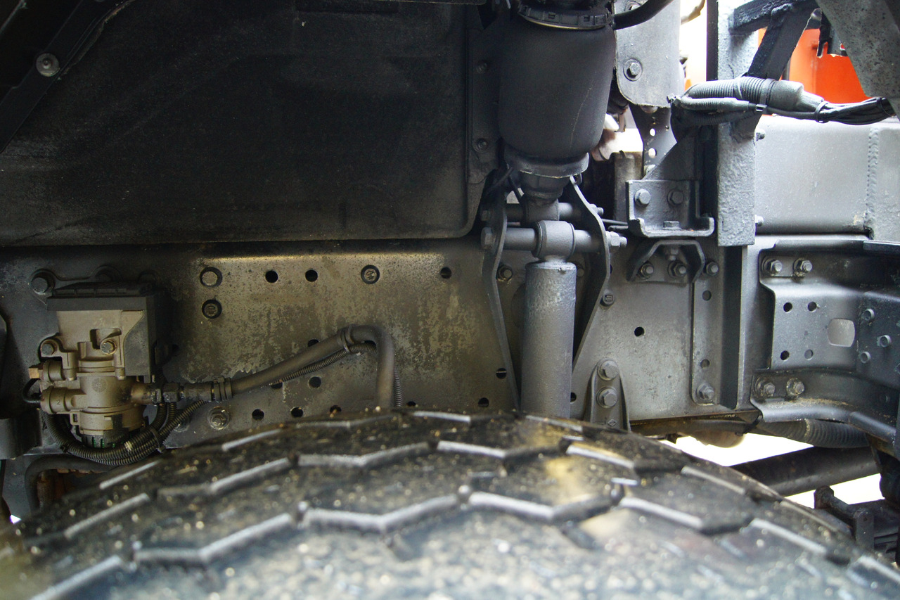 Máquina quitanieve MAN TGS 18.320 BL 4x4/ TÜV/ ATLAS 65.2/ MEILLER/ Winterdienst: foto 20 Máquina quitanieve MAN TGS 18.320 BL 4x4/ TÜV/ ATLAS 65.2/ MEILLER/ Winterdienst: foto 20