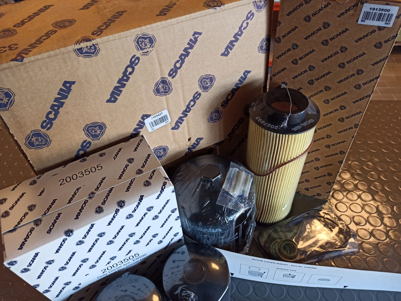 SCANIA MAINTENANCE KIT D16 XPI - 2189427 - Kit de reparación de motores para Camión: foto 1 SCANIA MAINTENANCE KIT D16 XPI - 2189427 - Kit de reparación de motores para Camión: foto 1