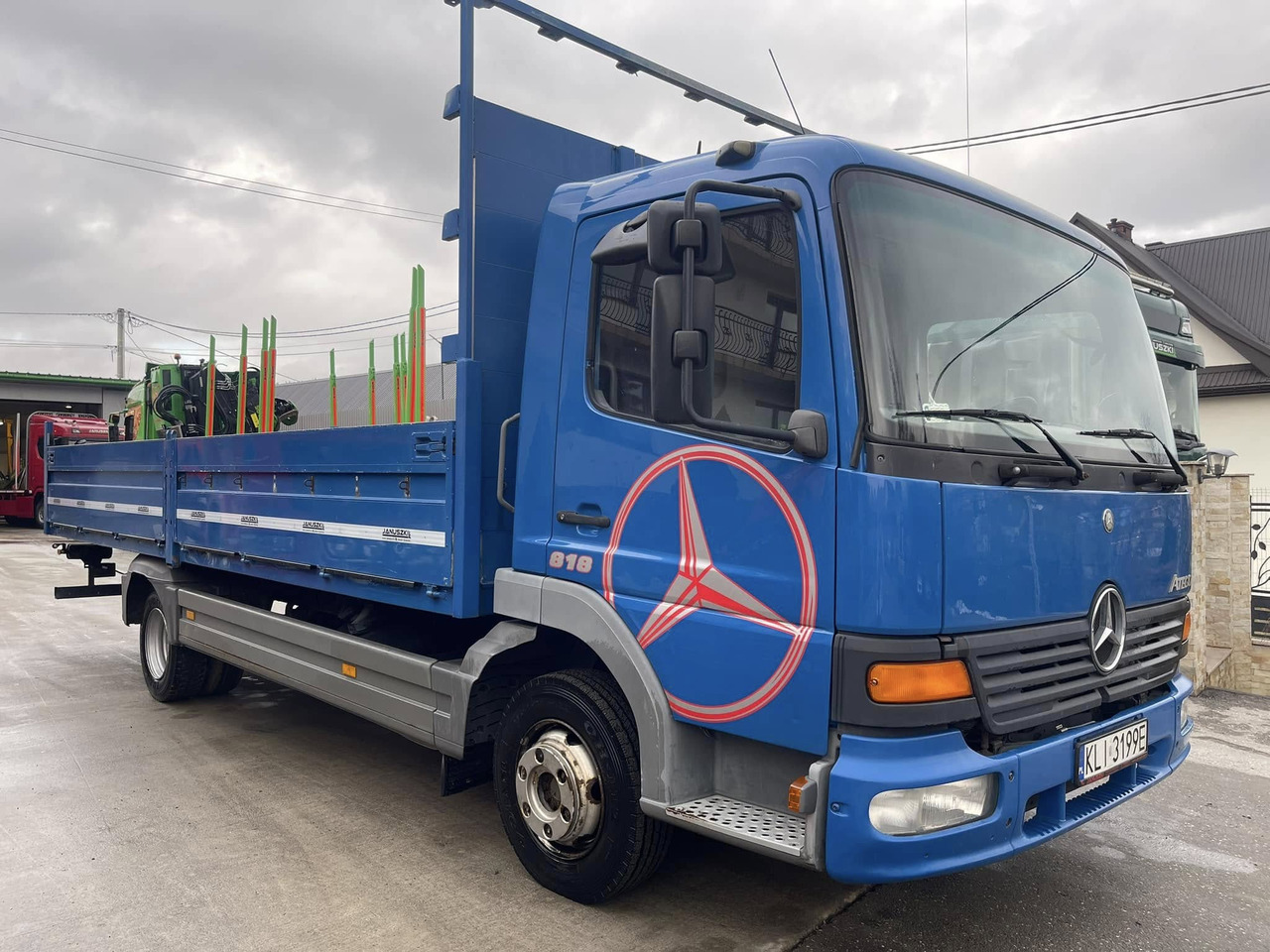 Mercedes Benz Atego 818 - Camión caja abierta: foto 4 Mercedes Benz Atego 818 - Camión caja abierta: foto 4