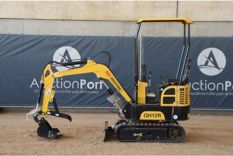 AGT Industrial QH12R - Miniexcavadora: foto 2 AGT Industrial QH12R - Miniexcavadora: foto 2