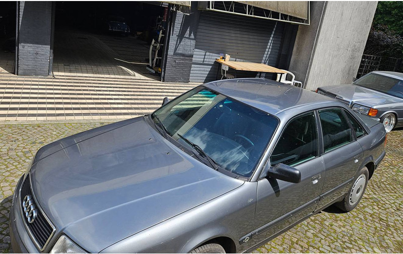 Audi 100 2.4D - Sedan: foto 3 Audi 100 2.4D - Sedan: foto 3