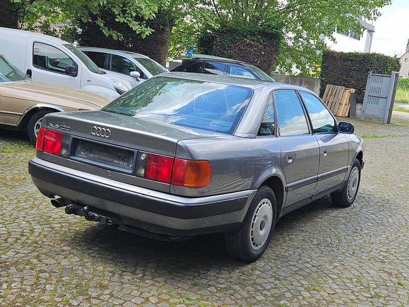 Audi 100 2.4D - Sedan: foto 2 Audi 100 2.4D - Sedan: foto 2