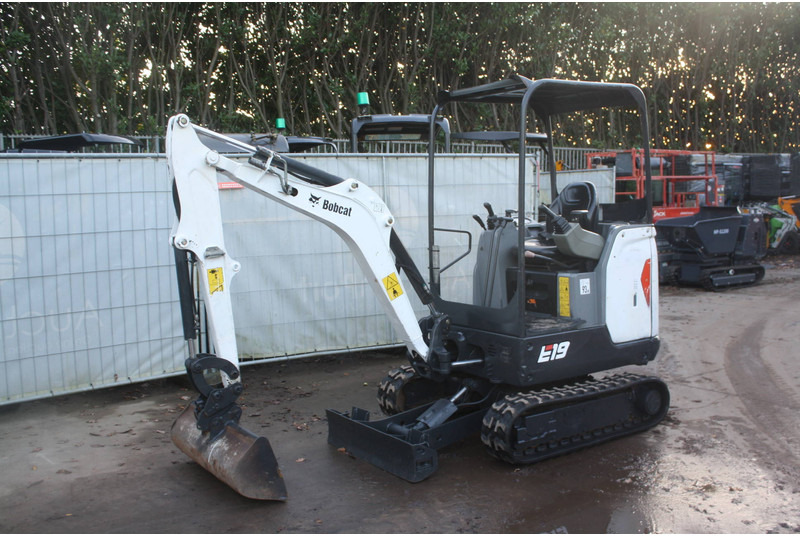 Bobcat E19 - Miniexcavadora: foto 1 Bobcat E19 - Miniexcavadora: foto 1