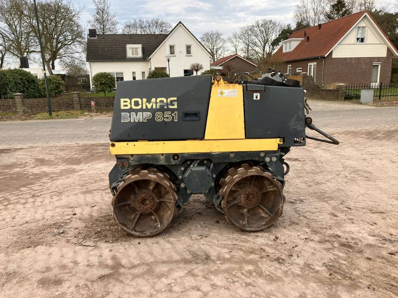 Bomag BMP 851 - Acumulador: foto 2 Bomag BMP 851 - Acumulador: foto 2