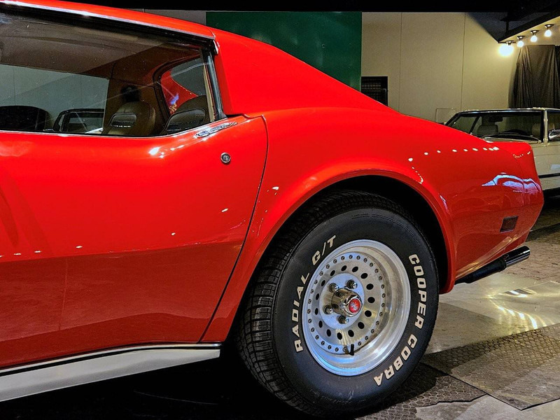 Chevrolet Corvette C3 Stingray 350 Automatic - Sedan: foto 5 Chevrolet Corvette C3 Stingray 350 Automatic - Sedan: foto 5