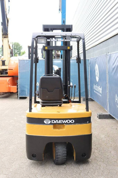 Daewoo B18T2 - Carretilla elevadora eléctrica: foto 4 Daewoo B18T2 - Carretilla elevadora eléctrica: foto 4