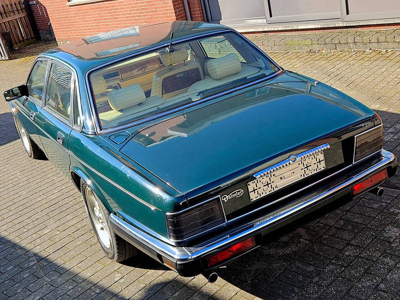 Daimler 4.0 - Sedan: foto 4 Daimler 4.0 - Sedan: foto 4