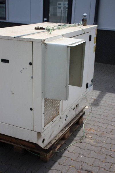 FG Wilson P22-4 - Generador industriale: foto 5 FG Wilson P22-4 - Generador industriale: foto 5