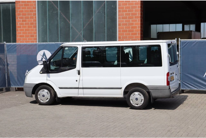 Ford Tourneo - Furgón: foto 2 Ford Tourneo - Furgón: foto 2