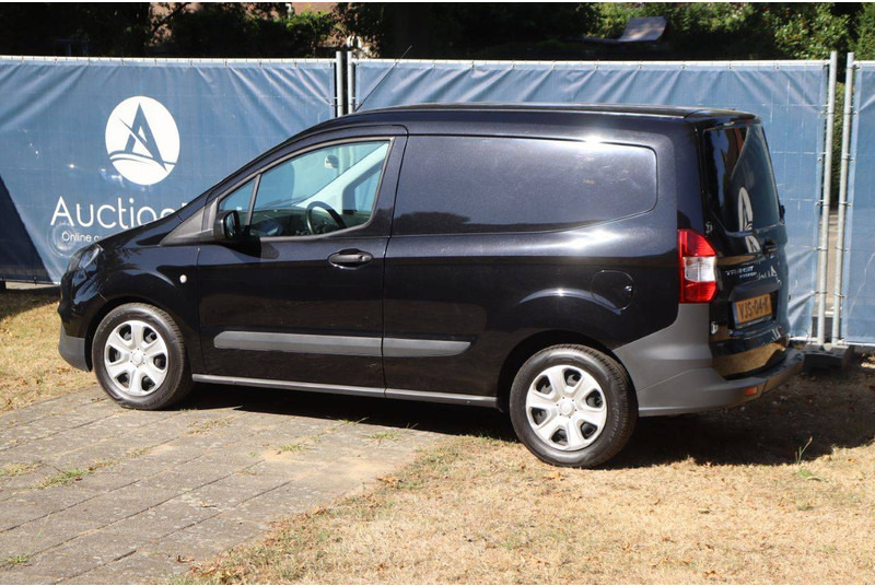 Ford Transit Courier - Furgón: foto 3 Ford Transit Courier - Furgón: foto 3