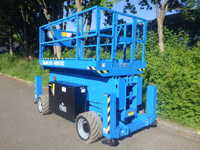 Genie GS-4069DC - Plataforma de tijeras: foto 3 Genie GS-4069DC - Plataforma de tijeras: foto 3