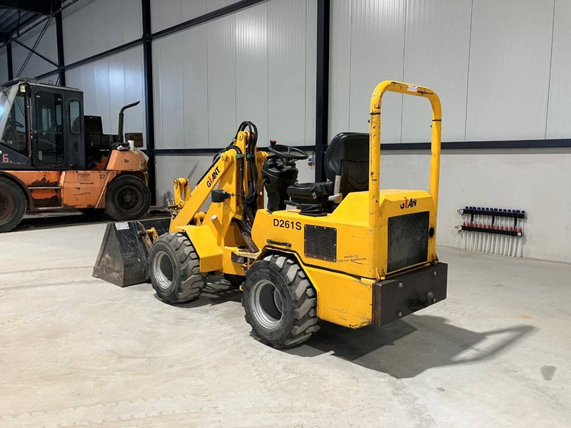 Giant D261S - Cargadora de ruedas: foto 4 Giant D261S - Cargadora de ruedas: foto 4