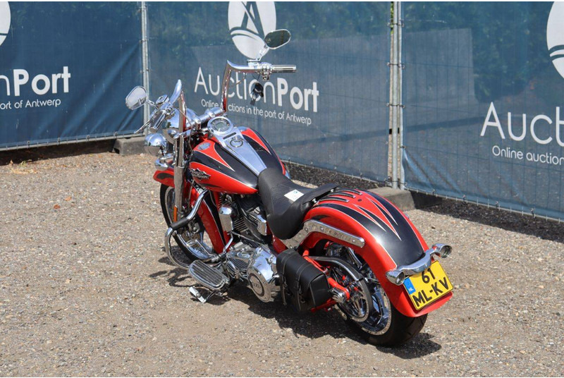 Harley-Davidson FLSTSE2 - Motocicleta: foto 4 Harley-Davidson FLSTSE2 - Motocicleta: foto 4