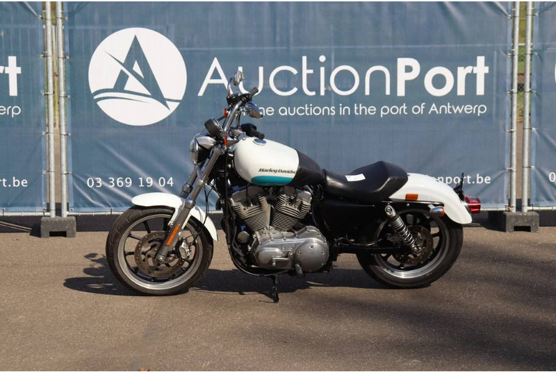 Harley-Davidson SPORTSTER XL883 SUPER LOW - Motocicleta: foto 1 Harley-Davidson SPORTSTER XL883 SUPER LOW - Motocicleta: foto 1