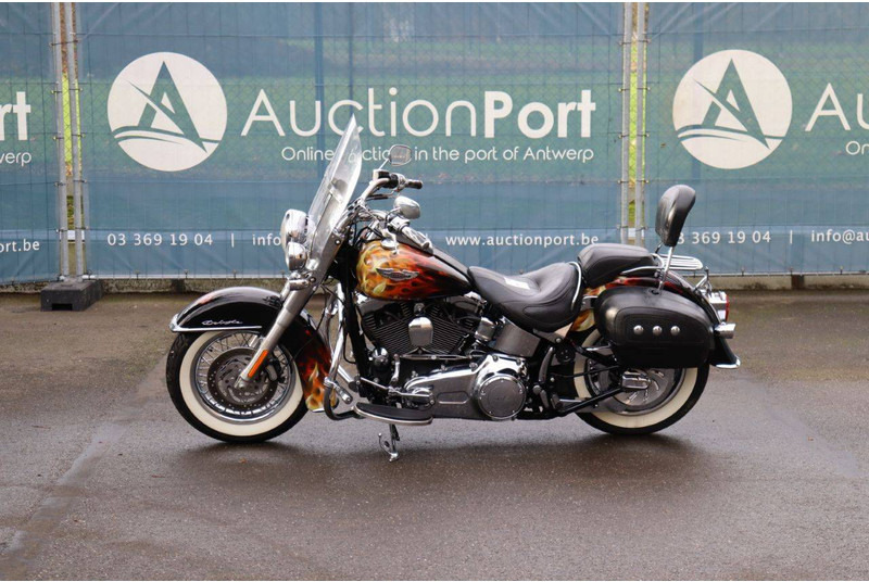 Harley-Davidson Softail Deluxe - Motocicleta: foto 1 Harley-Davidson Softail Deluxe - Motocicleta: foto 1