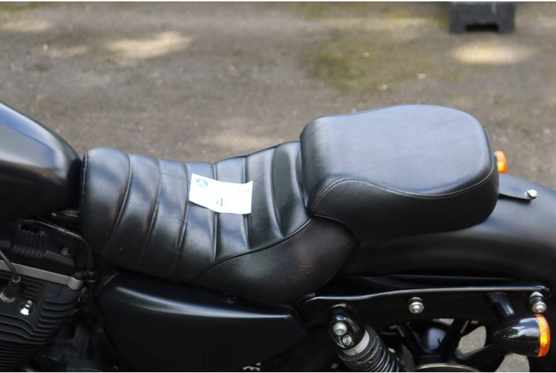 Motocicleta Harley-Davidson Sportster XL 883 Iron: foto 16
