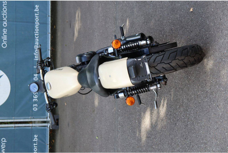 Harley-Davidson Sportster XL88N Iron - Motocicleta: foto 5 Harley-Davidson Sportster XL88N Iron - Motocicleta: foto 5