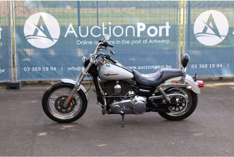 Harley-Davidson Super Glide Custom - Motocicleta: foto 1 Harley-Davidson Super Glide Custom - Motocicleta: foto 1