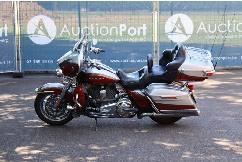 Harley-Davidson Ultra Classic CVO - Motocicleta: foto 2 Harley-Davidson Ultra Classic CVO - Motocicleta: foto 2
