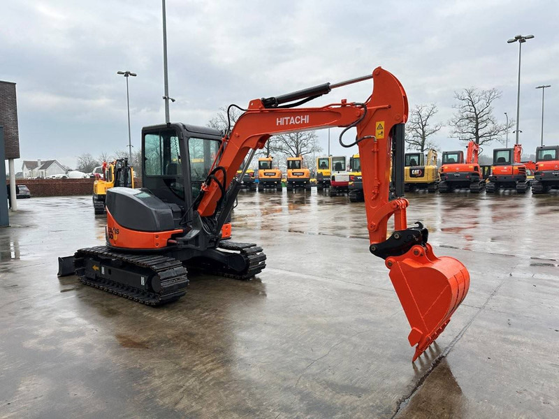 Hitachi ZX50U-2 - Excavadora de cadenas: foto 3 Hitachi ZX50U-2 - Excavadora de cadenas: foto 3