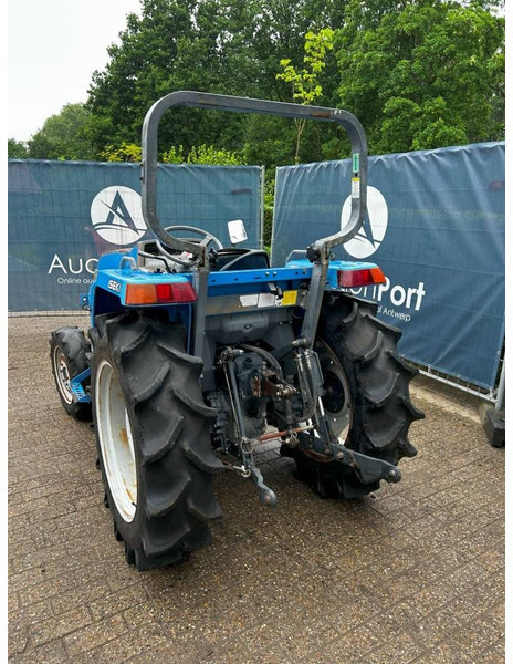 Iseki TM15F - Tractor: foto 3 Iseki TM15F - Tractor: foto 3