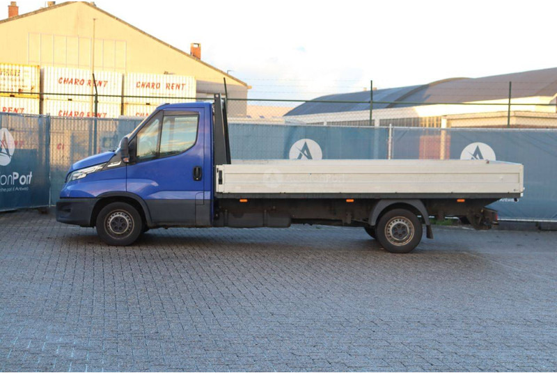 Iveco Daily 35C15 - Coche: foto 2 Iveco Daily 35C15 - Coche: foto 2