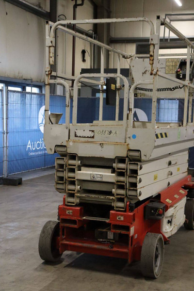 Plataforma de tijeras JLG 2646 ES: foto 10