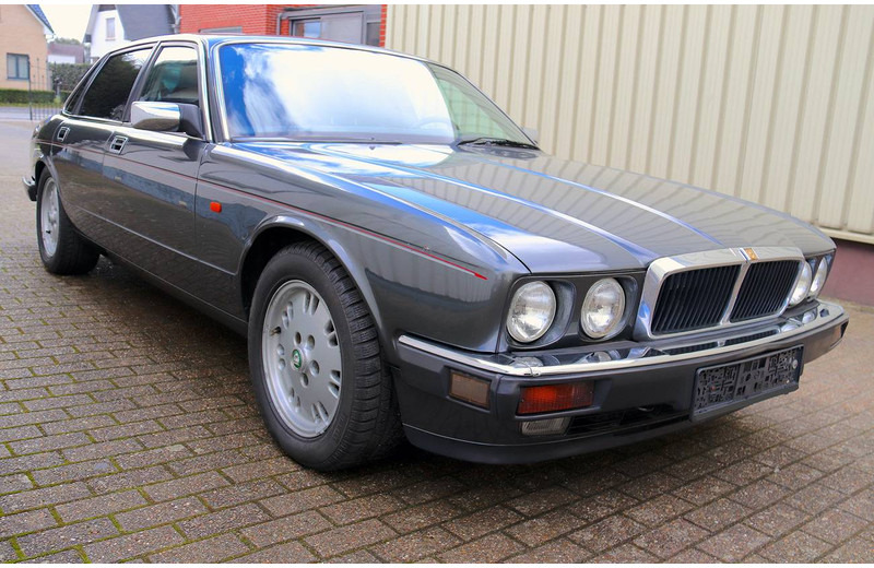 Jaguar XJ-12 - Coche: foto 3 Jaguar XJ-12 - Coche: foto 3
