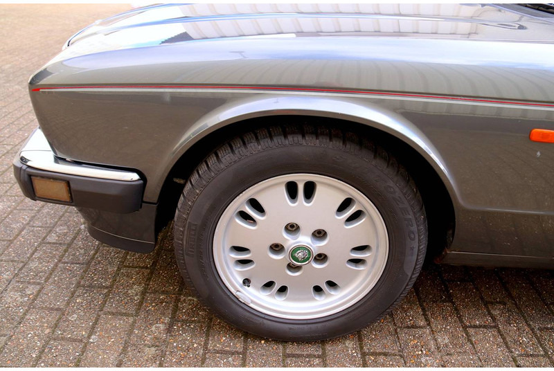 Jaguar XJ-12 - Coche: foto 5 Jaguar XJ-12 - Coche: foto 5