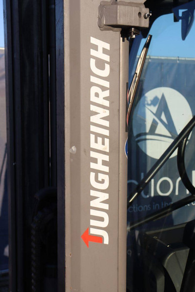 Carretilla elevadora eléctrica Jungheinrich EFG 316: foto 13