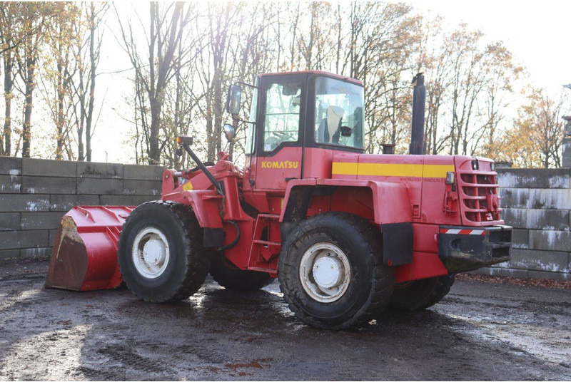 Komatsu WA 270-3 - Cargadora de ruedas: foto 3 Komatsu WA 270-3 - Cargadora de ruedas: foto 3