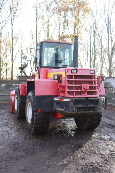 Komatsu WA 270-3 - Cargadora de ruedas: foto 4 Komatsu WA 270-3 - Cargadora de ruedas: foto 4