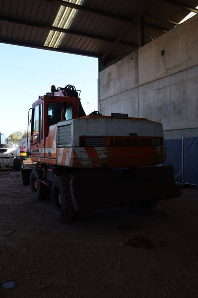 Liebherr A316 - Excavadora de ruedas: foto 4 Liebherr A316 - Excavadora de ruedas: foto 4