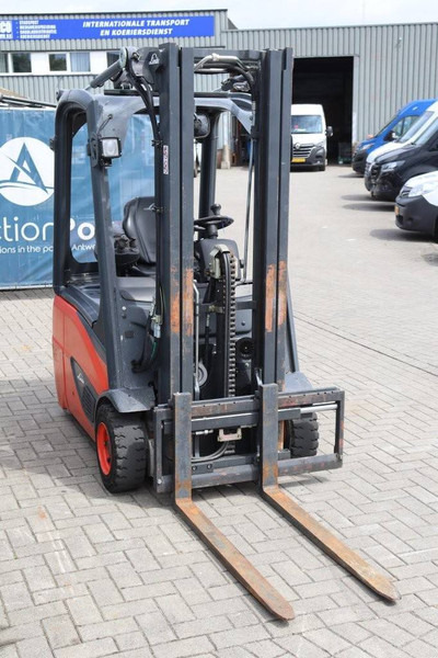 Carretilla elevadora eléctrica Linde E14-02: foto 7