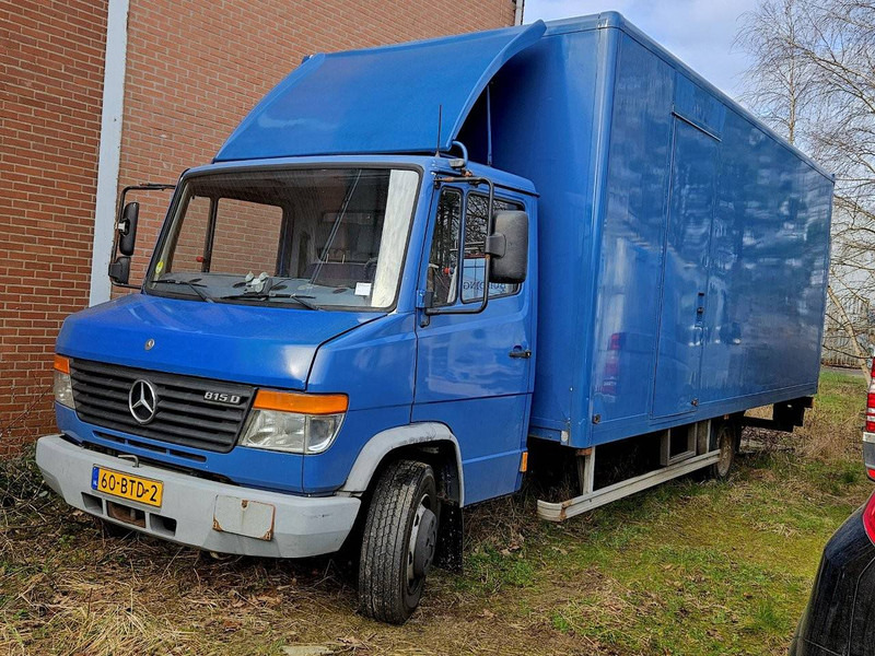 Mercedes-Benz 815 D VARIO - Camión caja cerrada: foto 1 Mercedes-Benz 815 D VARIO - Camión caja cerrada: foto 1