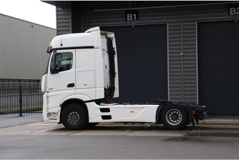 Mercedes-Benz Actros - Camión chasis: foto 3 Mercedes-Benz Actros - Camión chasis: foto 3