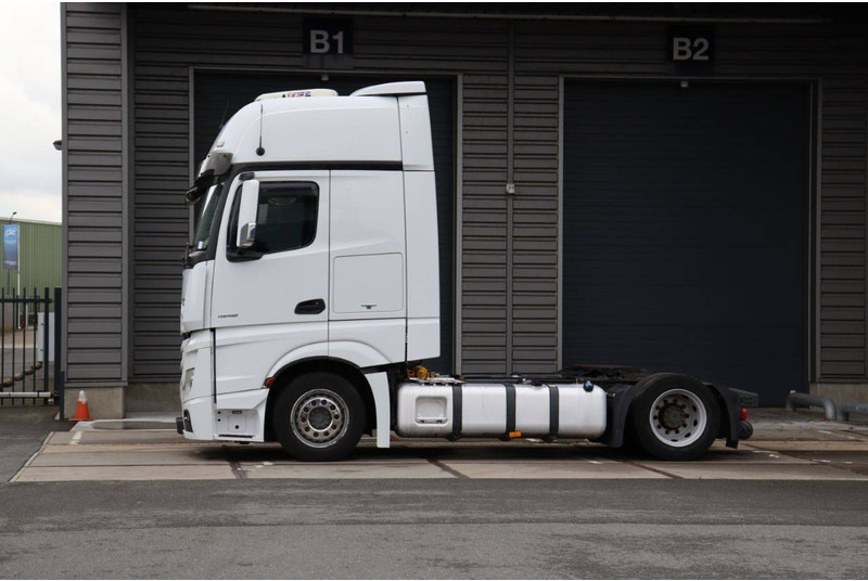 Mercedes-Benz Actros - Camión chasis: foto 1 Mercedes-Benz Actros - Camión chasis: foto 1