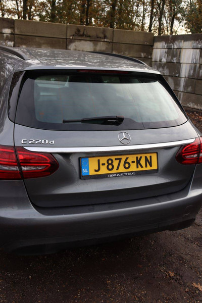 Sedan Mercedes-Benz C-Klasse C220d: foto 16 Sedan Mercedes-Benz C-Klasse C220d: foto 16