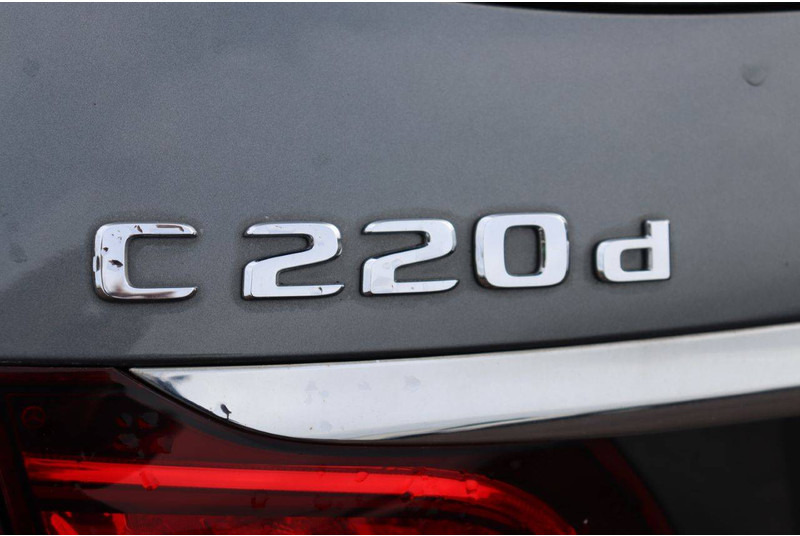 Sedan Mercedes-Benz C-Klasse C220d: foto 18 Sedan Mercedes-Benz C-Klasse C220d: foto 18