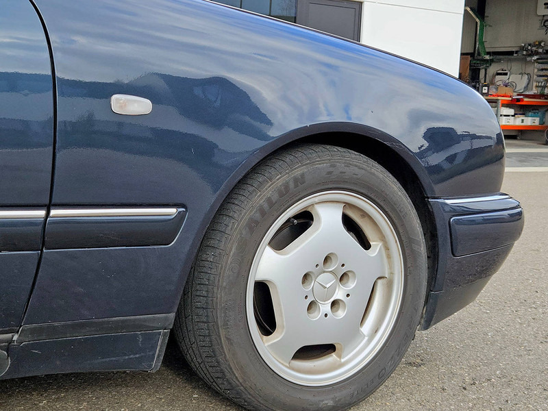 Mercedes-Benz E-Klasse (W210) _ 300 D Automatic - Sedan: foto 5 Mercedes-Benz E-Klasse (W210) _ 300 D Automatic - Sedan: foto 5