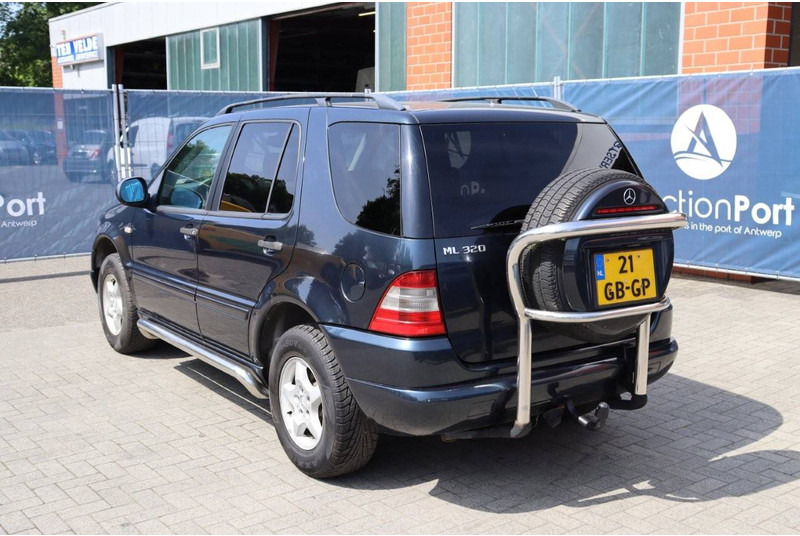 Mercedes-Benz M-Klasse ML 320 - SUV/ Todoterreno: foto 4 Mercedes-Benz M-Klasse ML 320 - SUV/ Todoterreno: foto 4