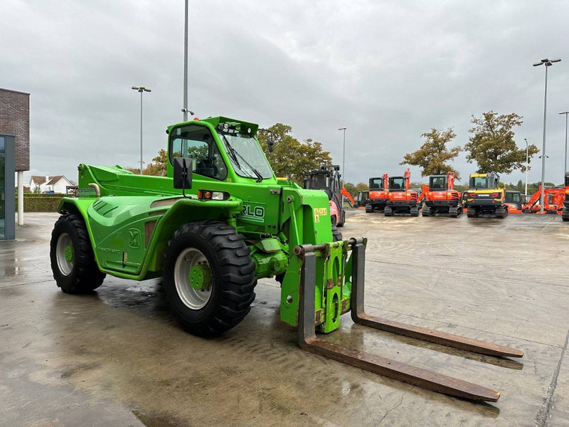 Merlo P120.10 HM - Manipulador telescópico: foto 3 Merlo P120.10 HM - Manipulador telescópico: foto 3
