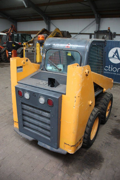 Mustang R135 - Cargadora de ruedas: foto 5 Mustang R135 - Cargadora de ruedas: foto 5