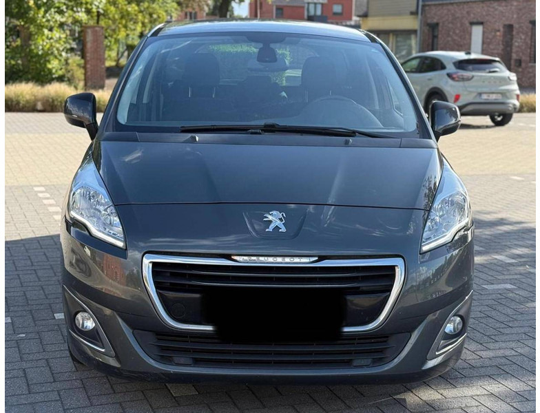 Peugeot 5008 (I - phase 2) 2.0 HDi - Sedan: foto 5 Peugeot 5008 (I - phase 2) 2.0 HDi - Sedan: foto 5