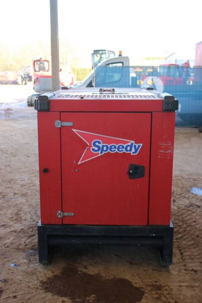 Pramac GRW22 - Generador industriale: foto 4 Pramac GRW22 - Generador industriale: foto 4