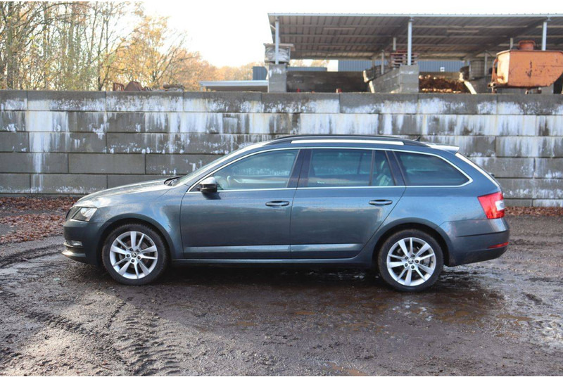Škoda Octavia - Coche: foto 2 Škoda Octavia - Coche: foto 2
