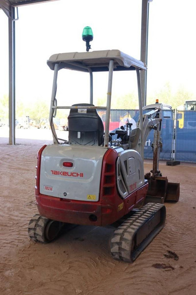 Takeuchi TB216 - Miniexcavadora: foto 5 Takeuchi TB216 - Miniexcavadora: foto 5